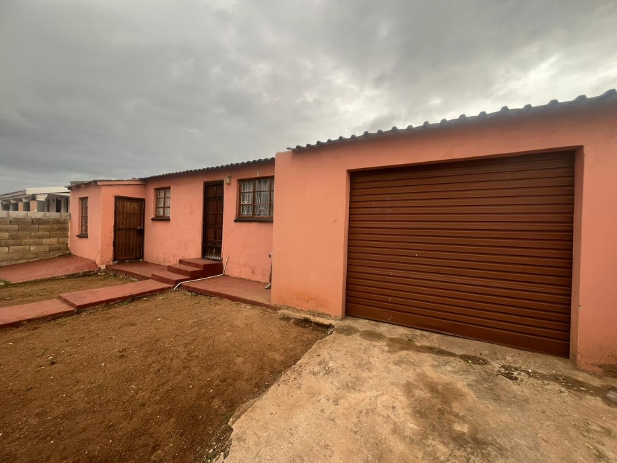 2 Bedroom Property for Sale in Kwazakhele Eastern Cape